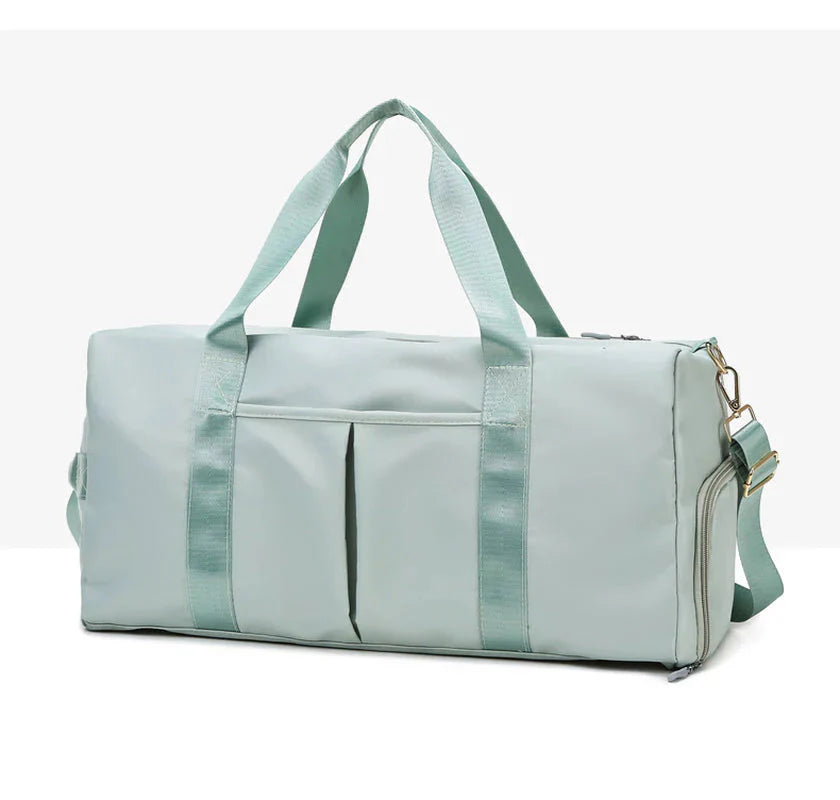 Waterproof fitness sports travel duffel bag with spacious storage and durable Oxford cloth design for men and women